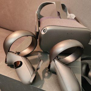 Meta Oculus Quest All-in-one VR Gaming Headset